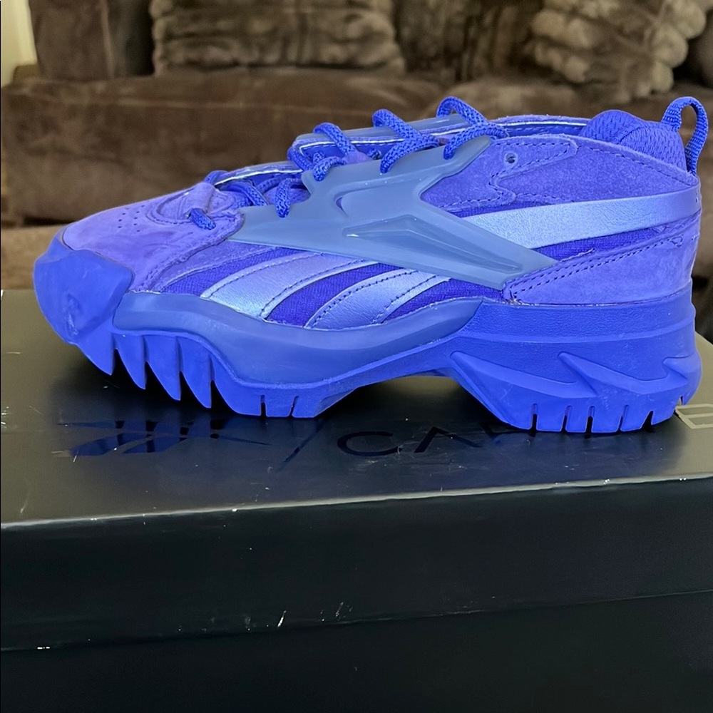 Blue Chunky Sneakers with Retro Design